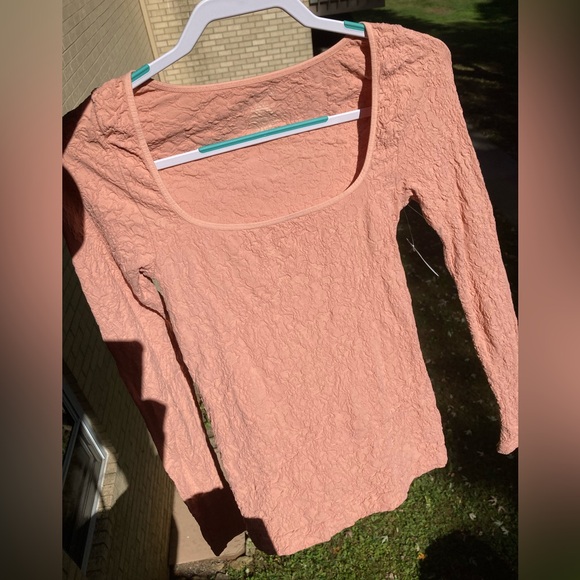 Free People Smoke Rose Have It All Pink Floral Crinkle Long Sleeve Textured Top - Picture 9 of 17